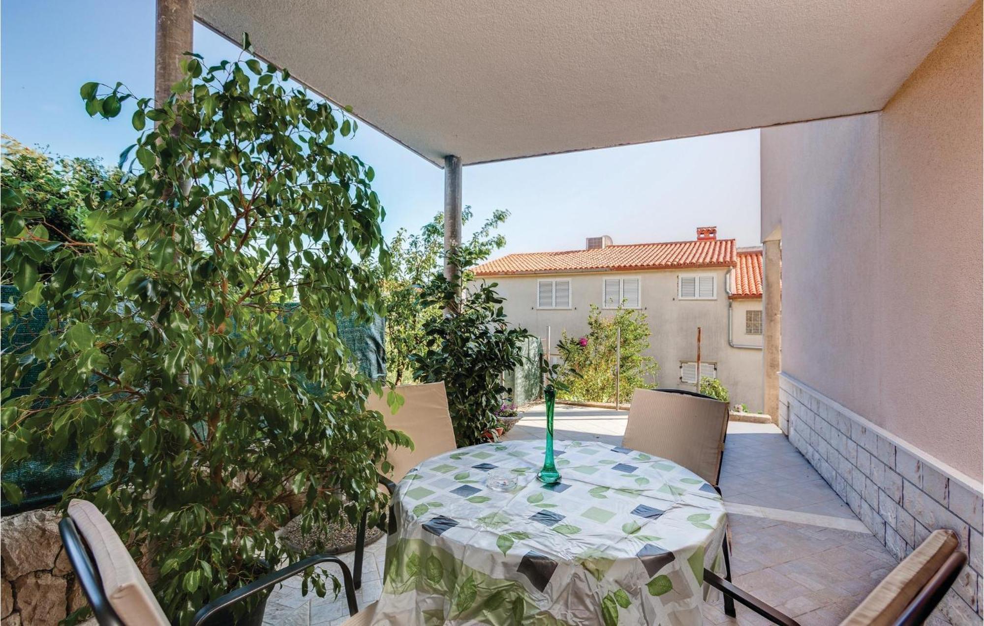 Amazing Apartment In Podstrana With Wifi エクステリア 写真