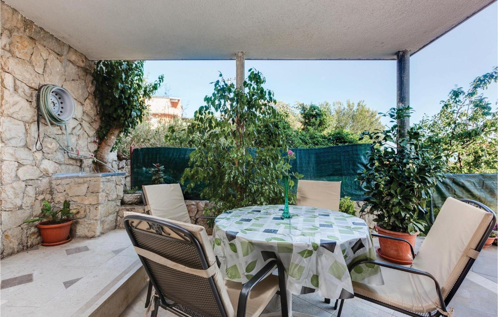 Amazing Apartment In Podstrana With Wifi エクステリア 写真