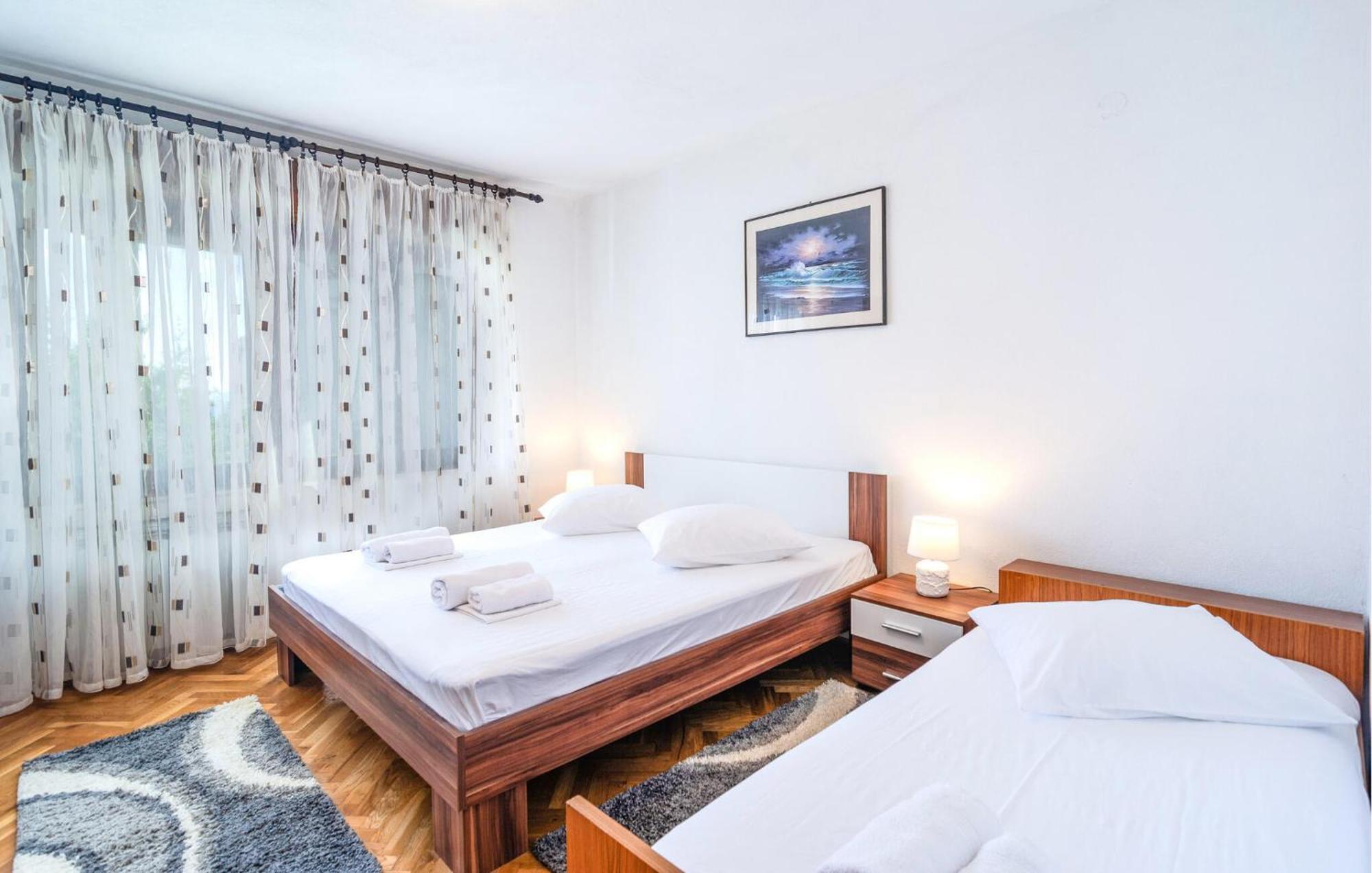 Amazing Apartment In Podstrana With Wifi エクステリア 写真